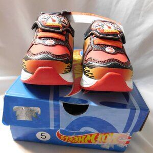 Hot Wheels Light Up Ground Up Sneakers Size 5 Toddler NEW